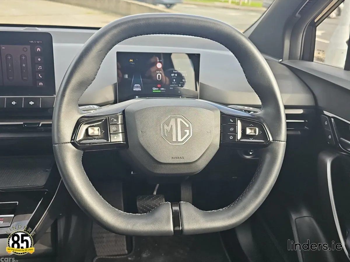 MG MG4 Hatchback, Electric, 2023, Black