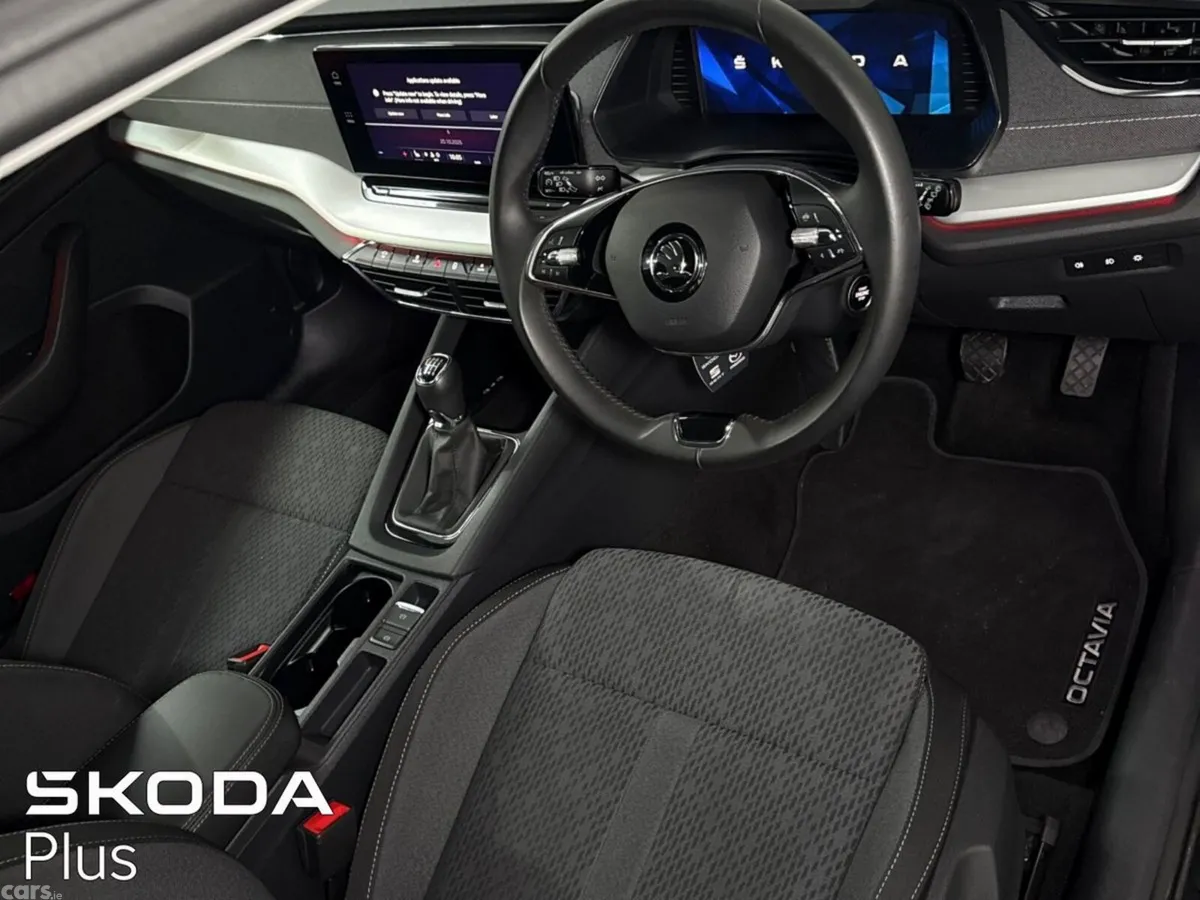 Skoda Octavia Saloon, Petrol, 2023, Black