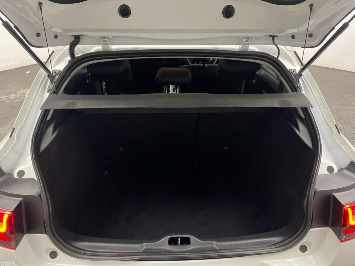 Citroen C4 Cactus Hatchback, Petrol, 2020, White