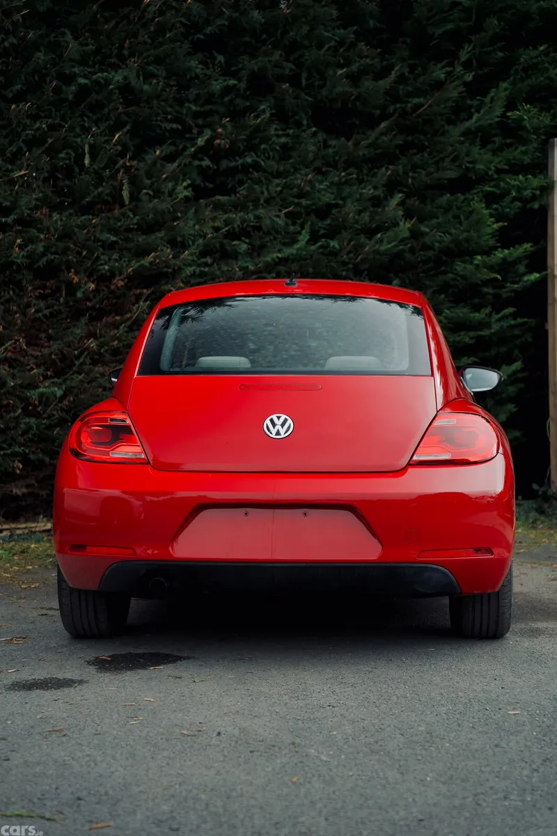 Volkswagen Beetle Coupe, Petrol, 2015, Red