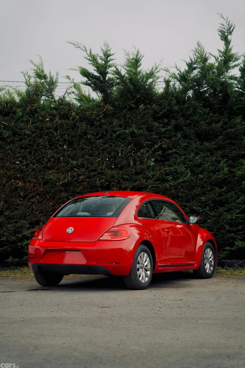Volkswagen Beetle Coupe, Petrol, 2015, Red