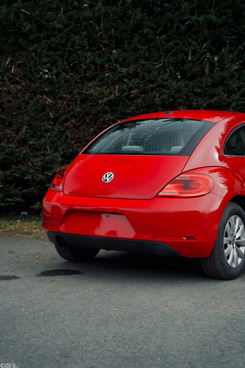 Volkswagen Beetle Coupe, Petrol, 2015, Red