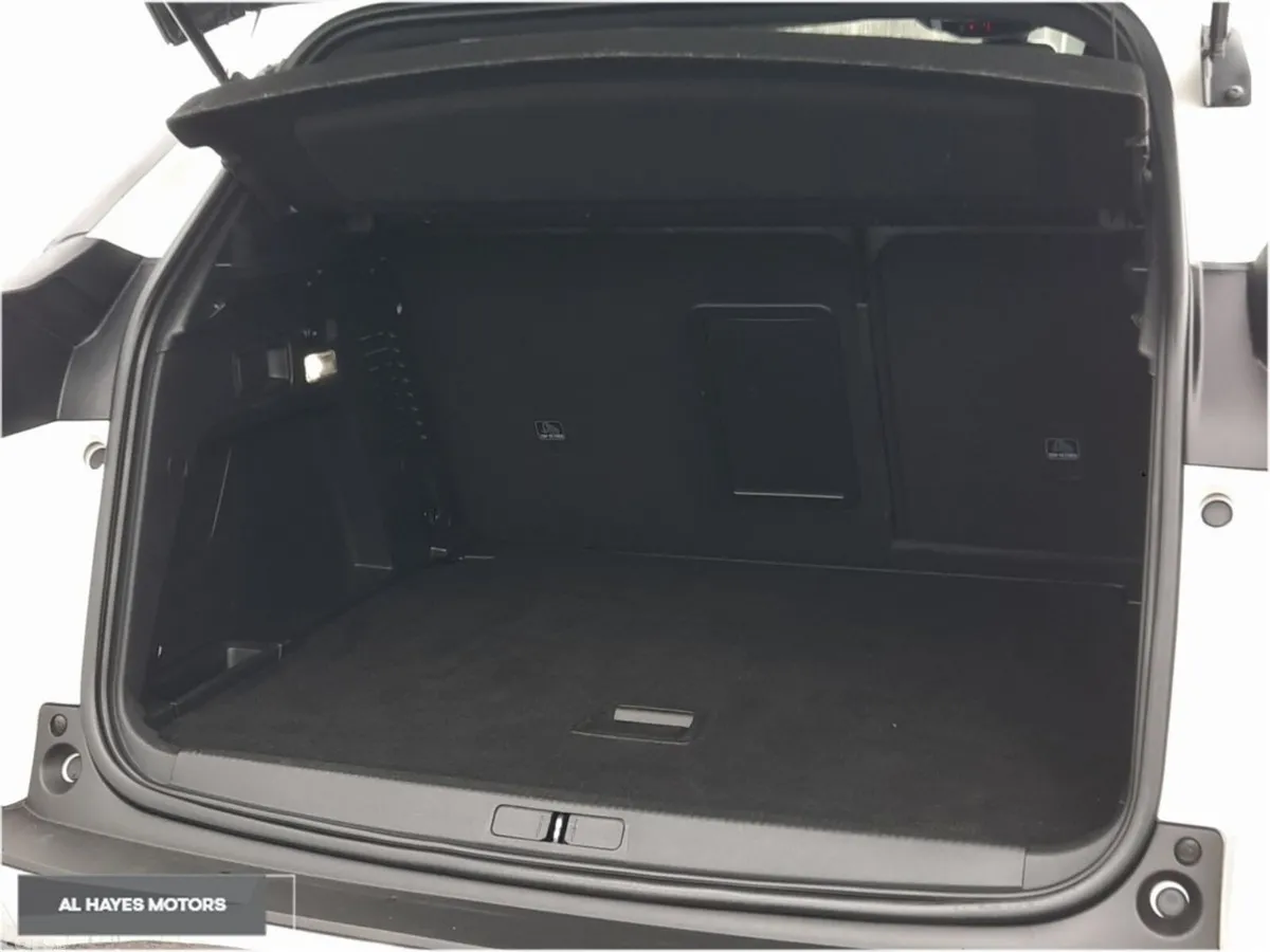 Peugeot 3008 SUV, Petrol, 2017, White