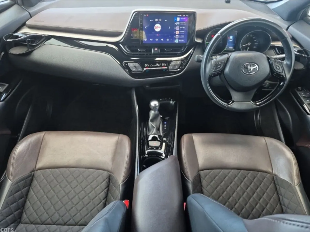 Toyota C-HR SUV, Petrol Hybrid, 2018, White