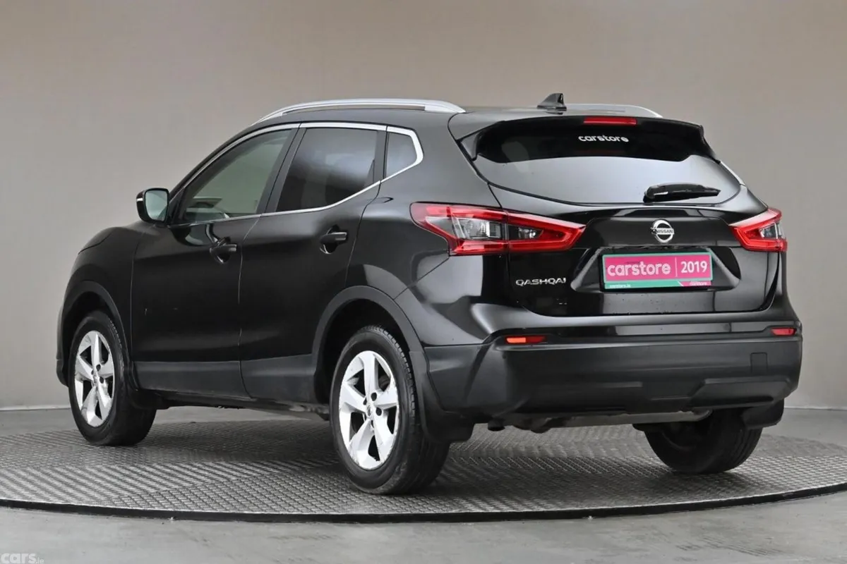 Nissan Qashqai SUV, Petrol, 2019, Black