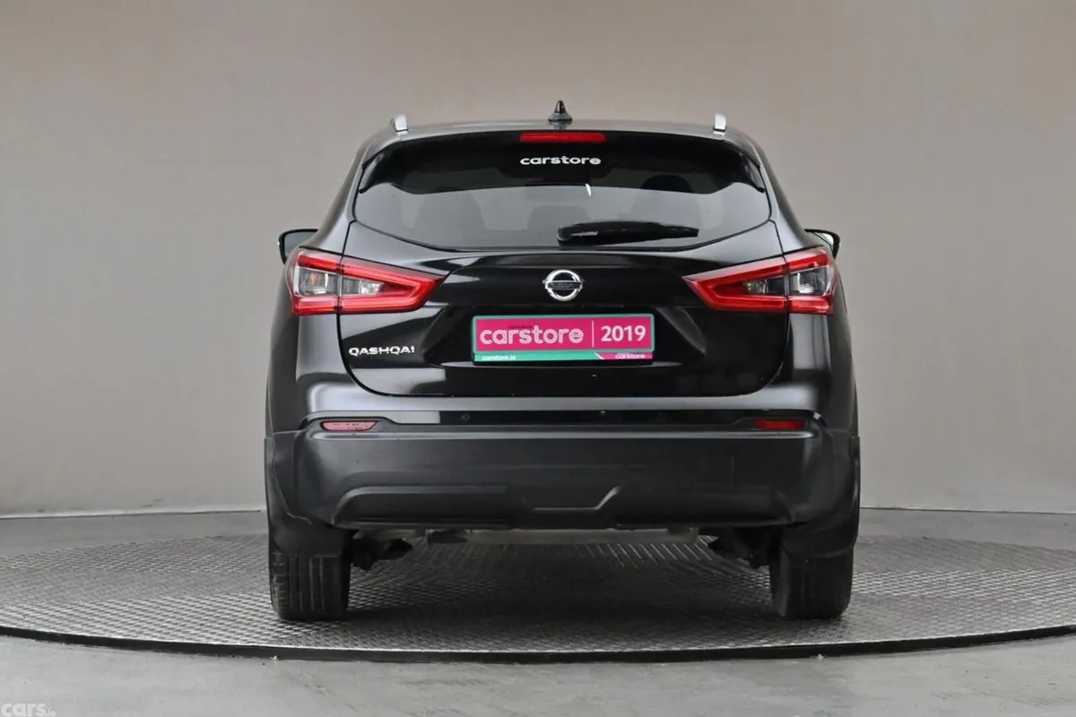Nissan Qashqai SUV, Petrol, 2019, Black