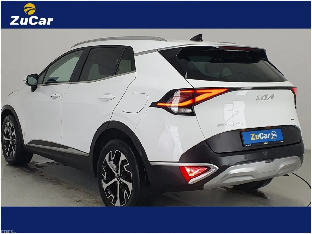 Kia Sportage SUV, Petrol Hybrid, 2023, White