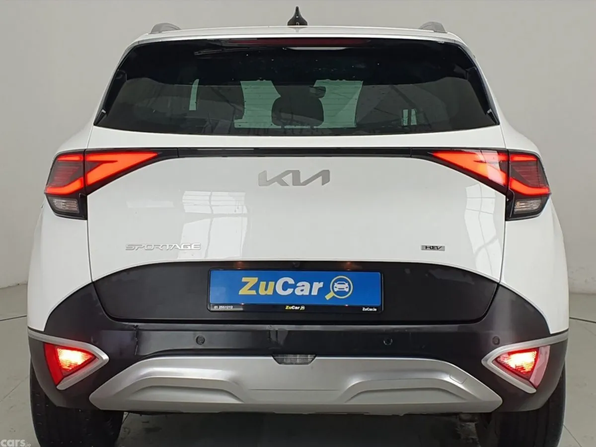 Kia Sportage SUV, Petrol Hybrid, 2023, White