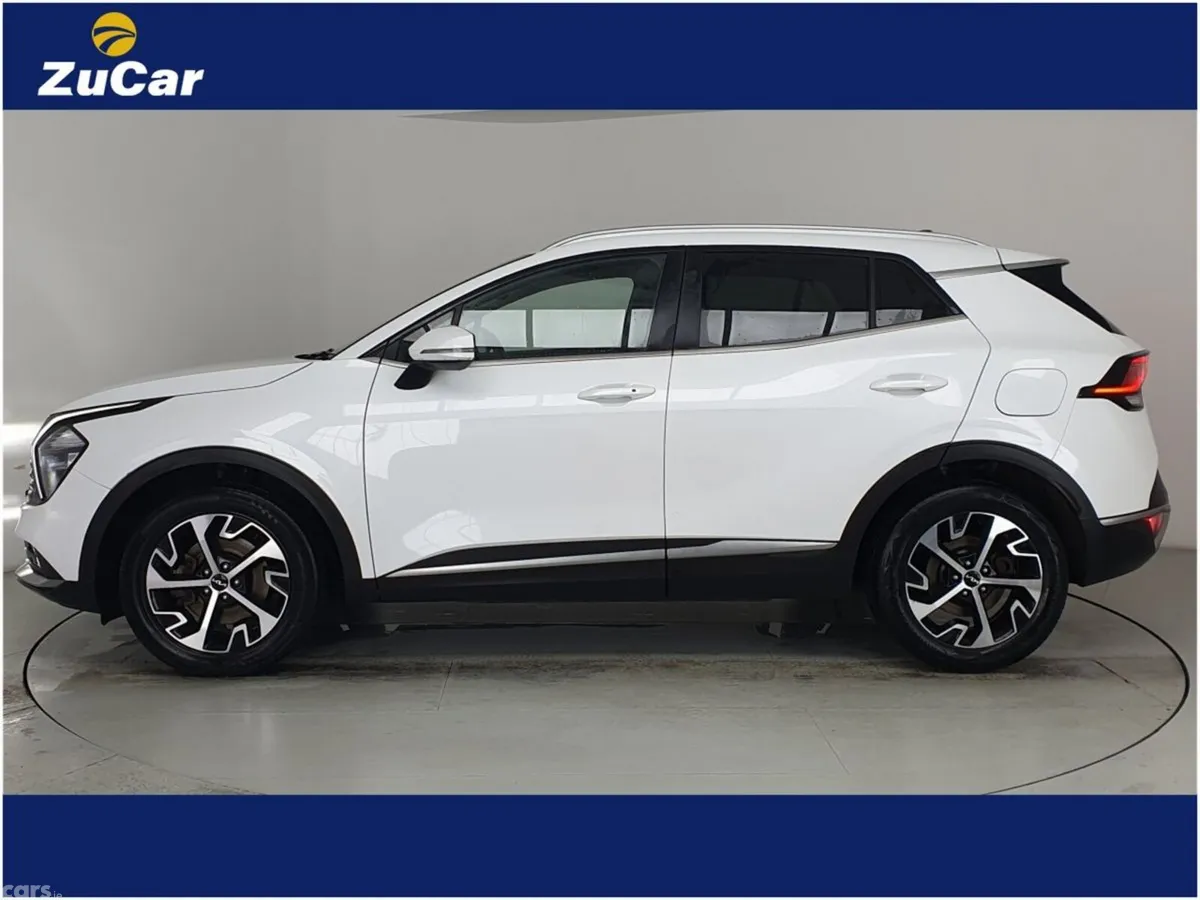 Kia Sportage SUV, Petrol Hybrid, 2023, White