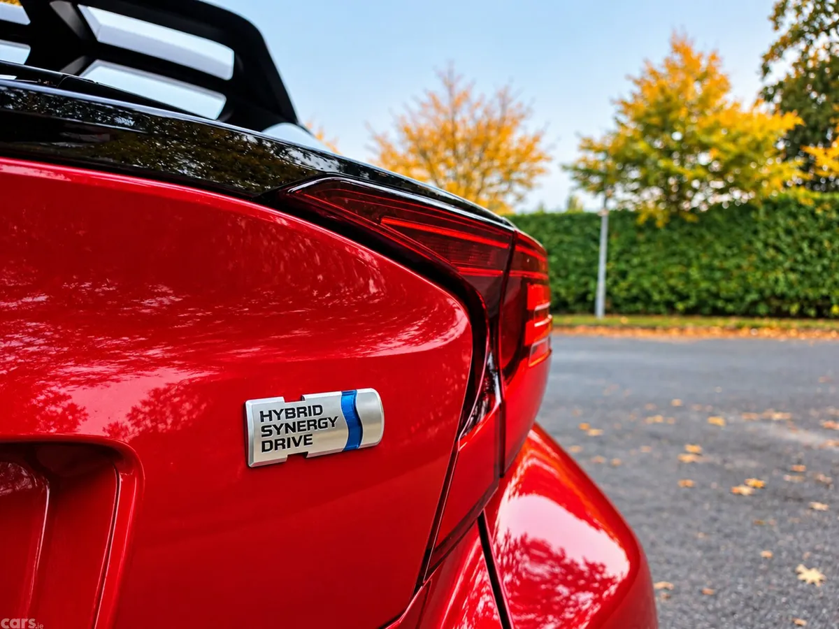 Toyota C-HR SUV, Petrol Hybrid, 2019, Red