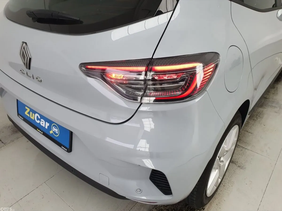 Renault Clio Hatchback, Petrol, 2025, Grey
