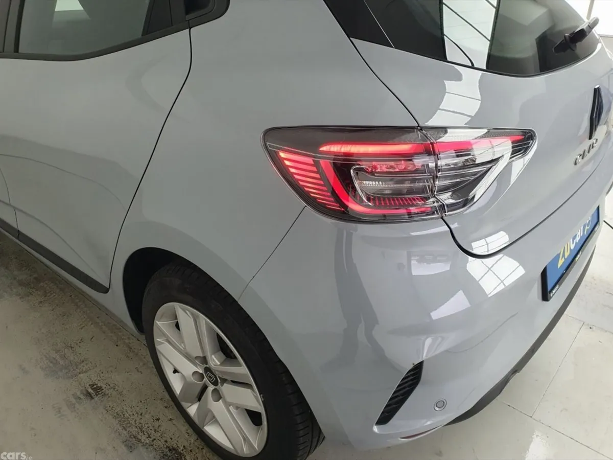 Renault Clio Hatchback, Petrol, 2025, Grey