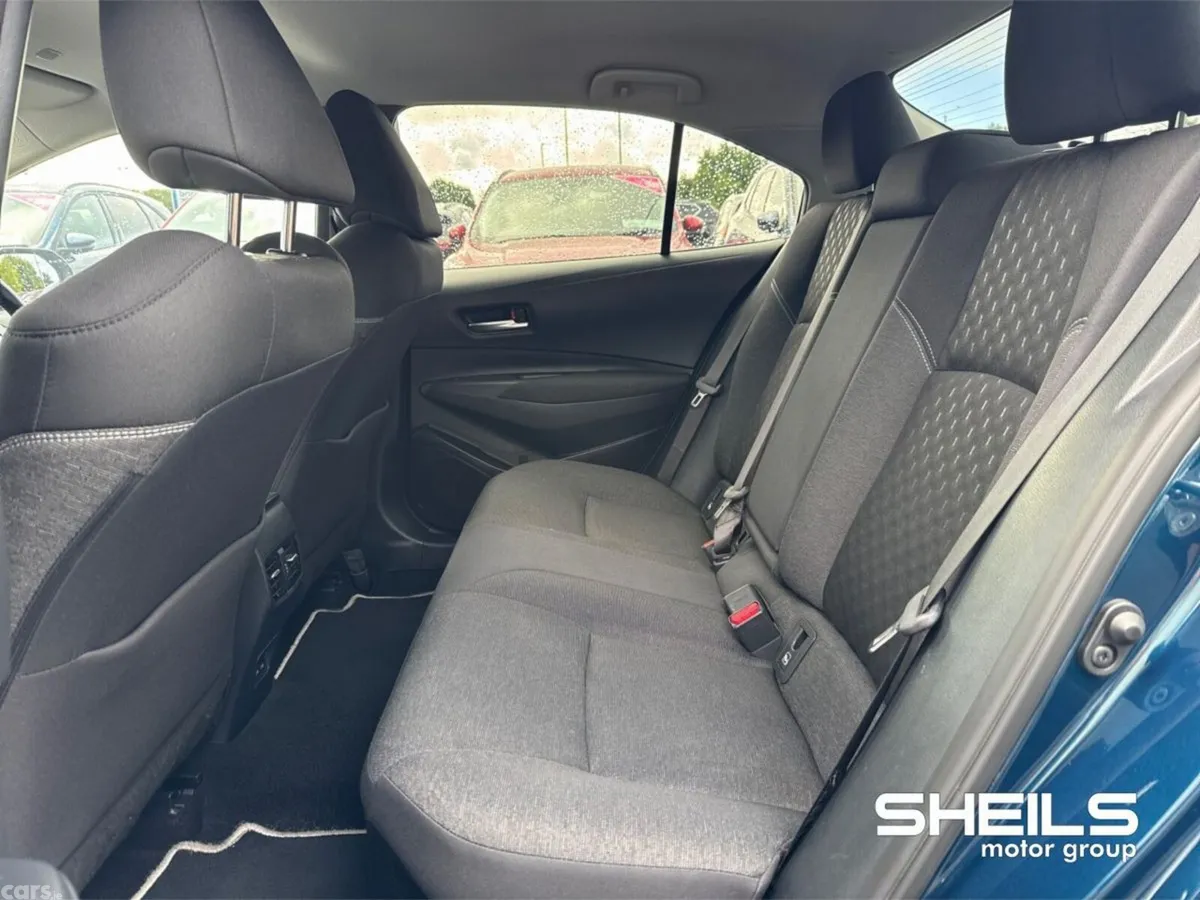 Toyota Corolla Saloon, Petrol Hybrid, 2023, Blue