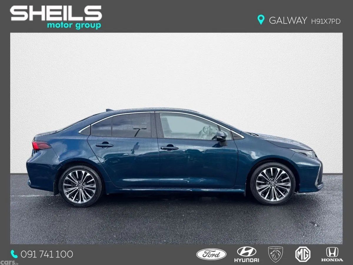 Toyota Corolla Saloon, Petrol Hybrid, 2023, Blue