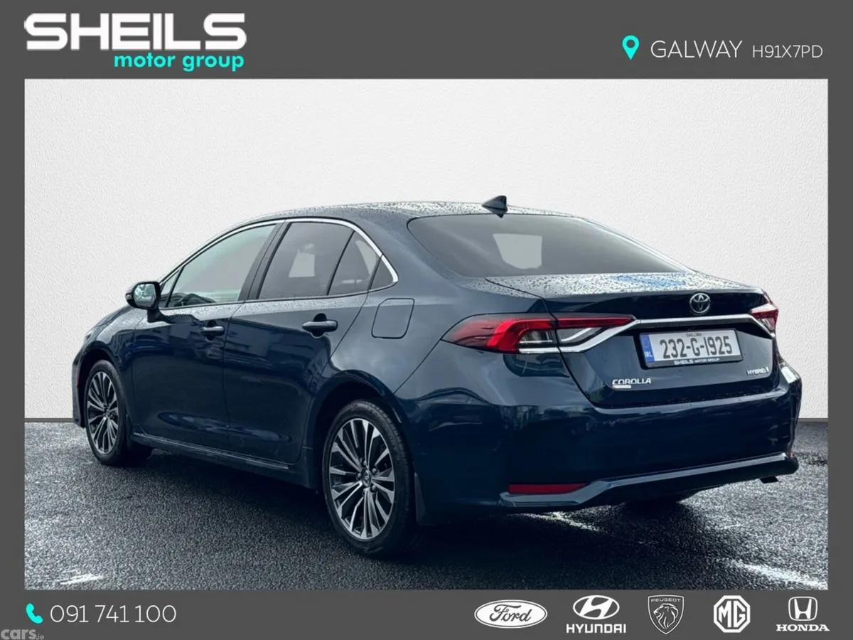 Toyota Corolla Saloon, Petrol Hybrid, 2023, Blue