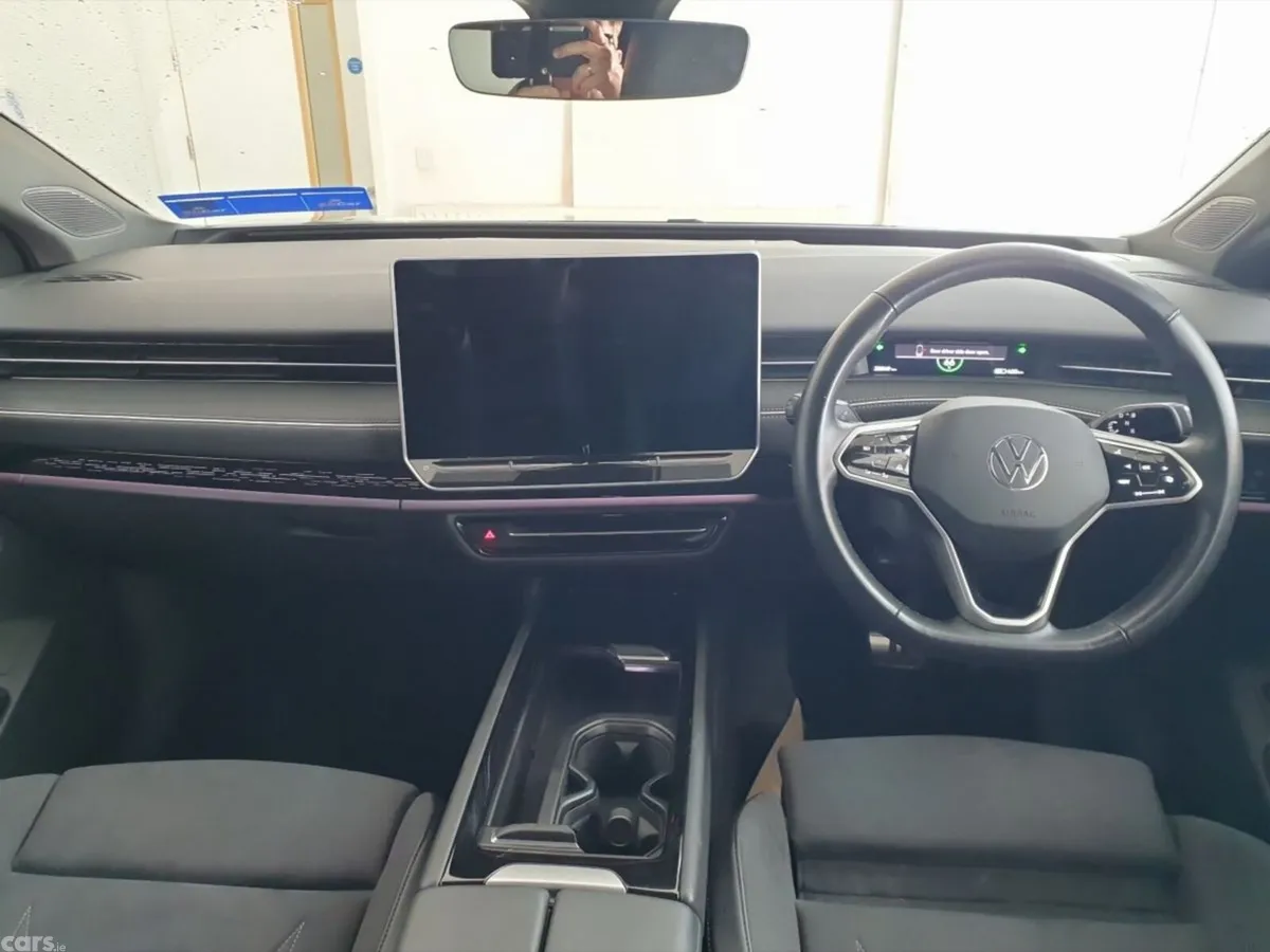 Volkswagen ID.7 Hatchback, Electric, 2024, Blue