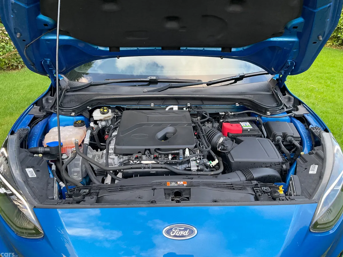 Ford Focus Hatchback, Petrol, 2020, Blue
