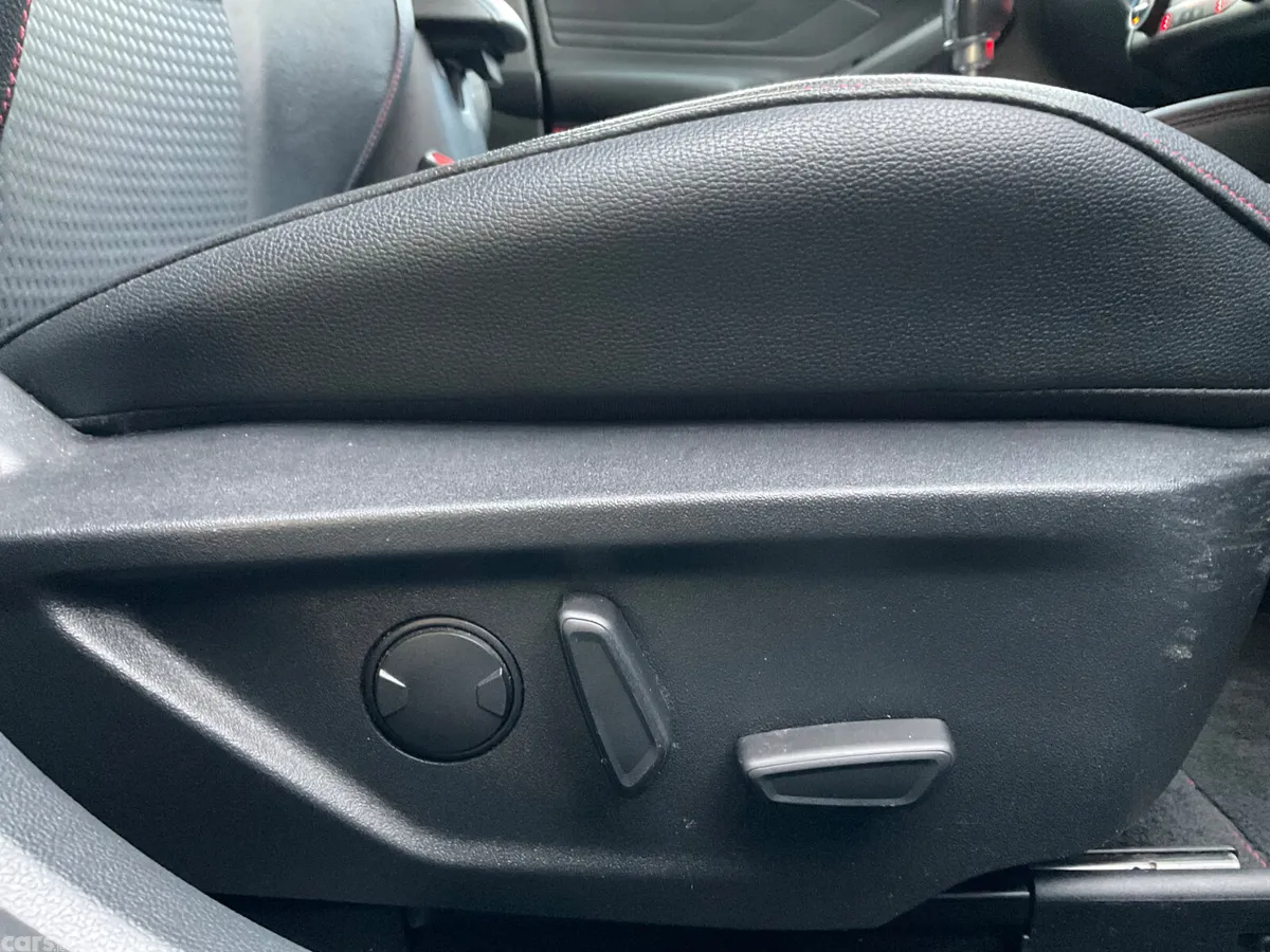 Ford Focus Hatchback, Petrol, 2020, Blue