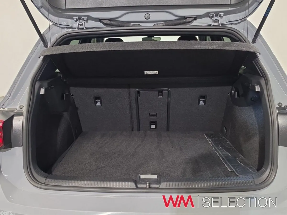Volkswagen Golf Estate, Petrol, 2021, Grey