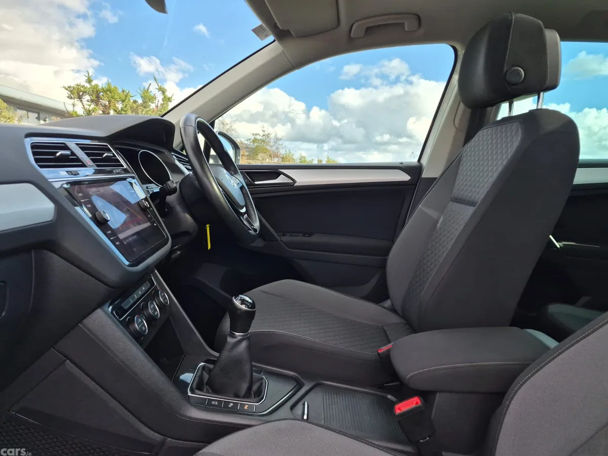 Volkswagen Tiguan SUV, Diesel, 2018, White