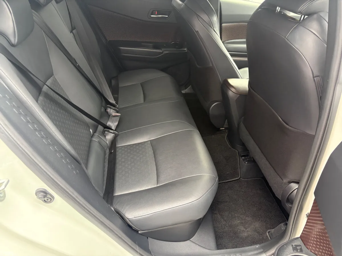 Toyota C-HR Hatchback, Petrol Hybrid, 2017, White