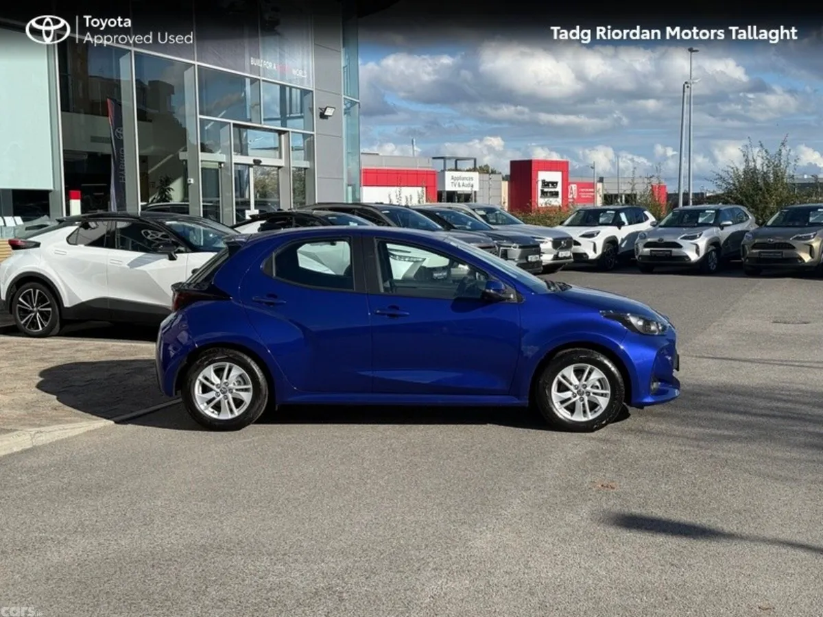 Toyota Yaris Hatchback, Petrol Hybrid, 2026, Blue