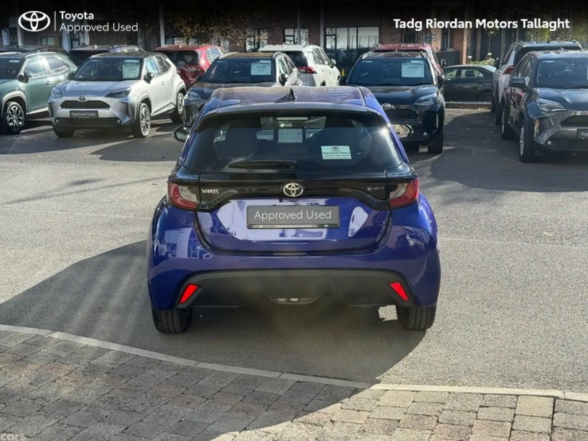Toyota Yaris Hatchback, Petrol Hybrid, 2026, Blue