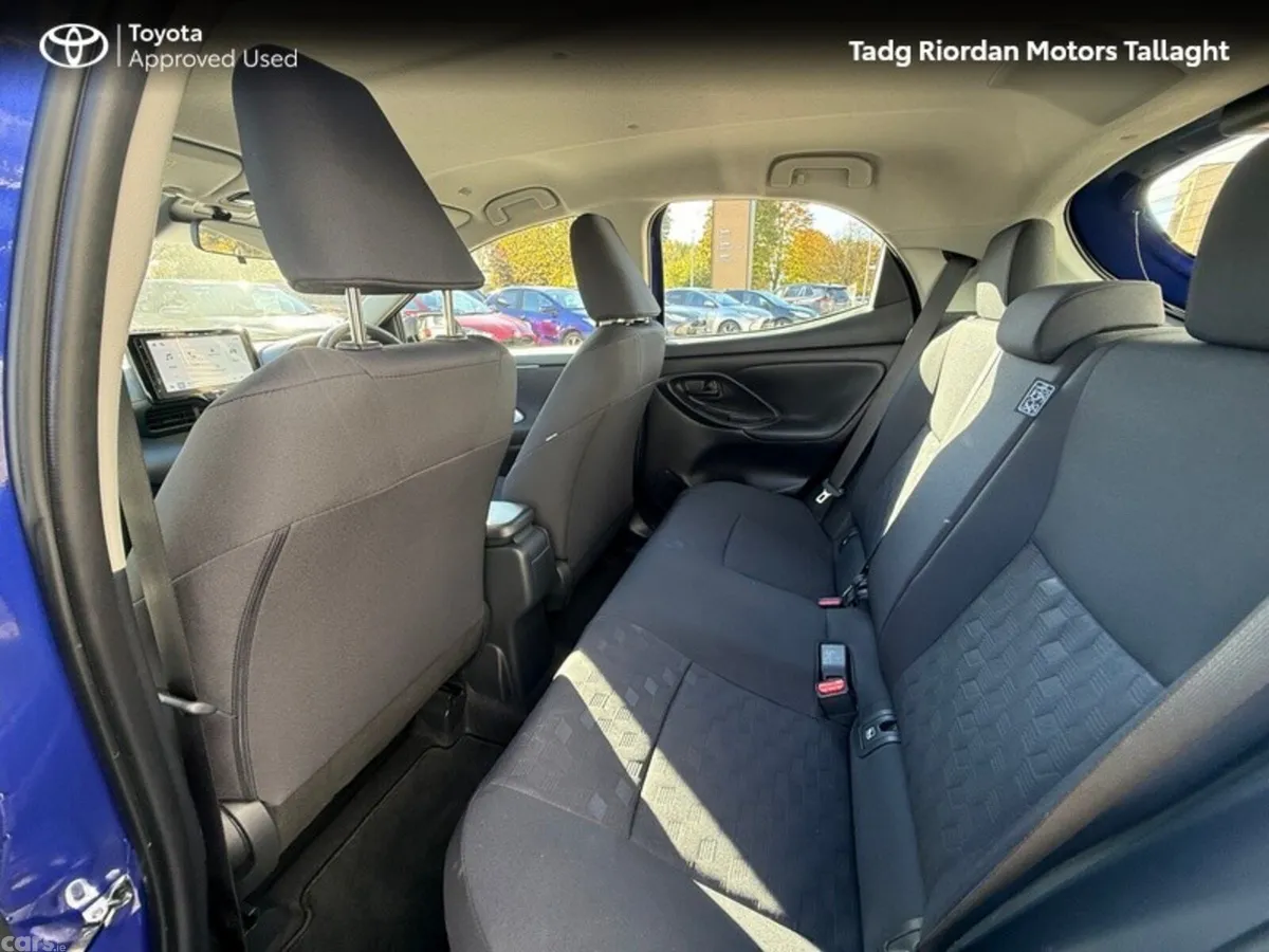 Toyota Yaris Hatchback, Petrol Hybrid, 2026, Blue