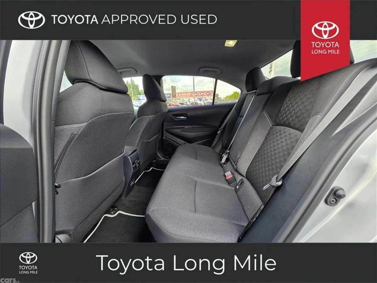 Toyota Corolla Saloon, Petrol Hybrid, 2025, Silver