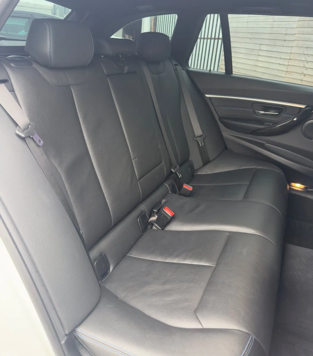 BMW 3-Series Estate, Diesel, 2019, White