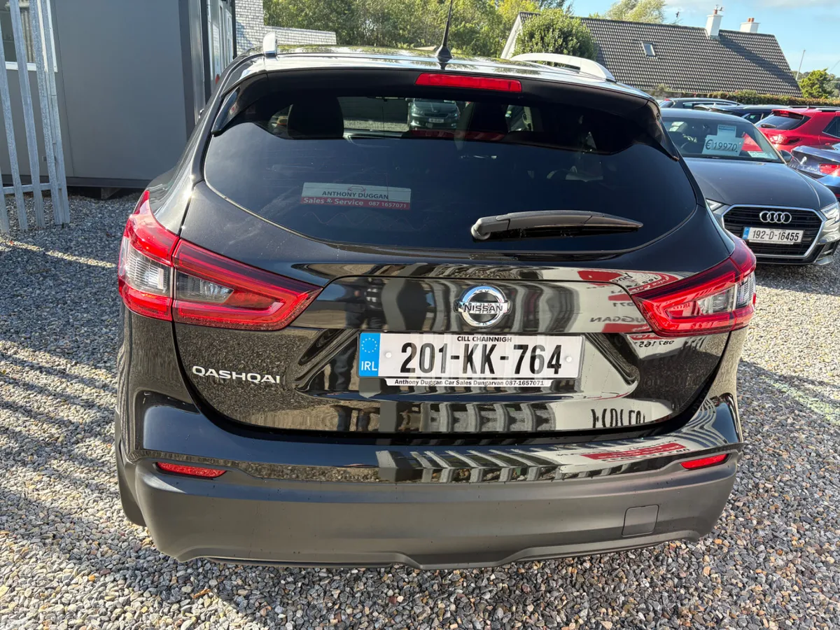 Nissan Qashqai MPV, Petrol, 2020, Black