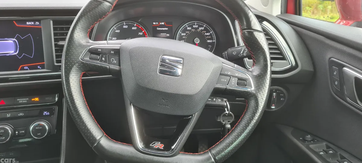 SEAT Leon Hatchback, Petrol, 2020, Red
