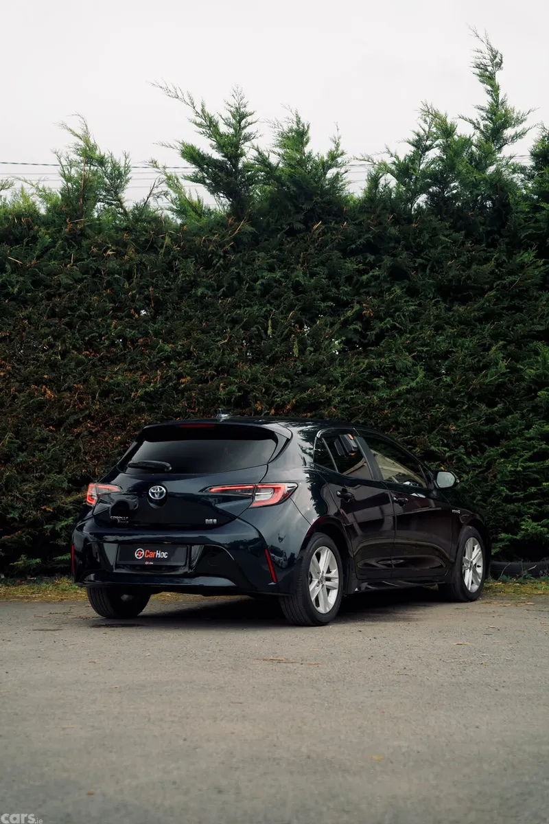 Toyota Corolla Hatchback, Petrol Hybrid, 2018, Blue