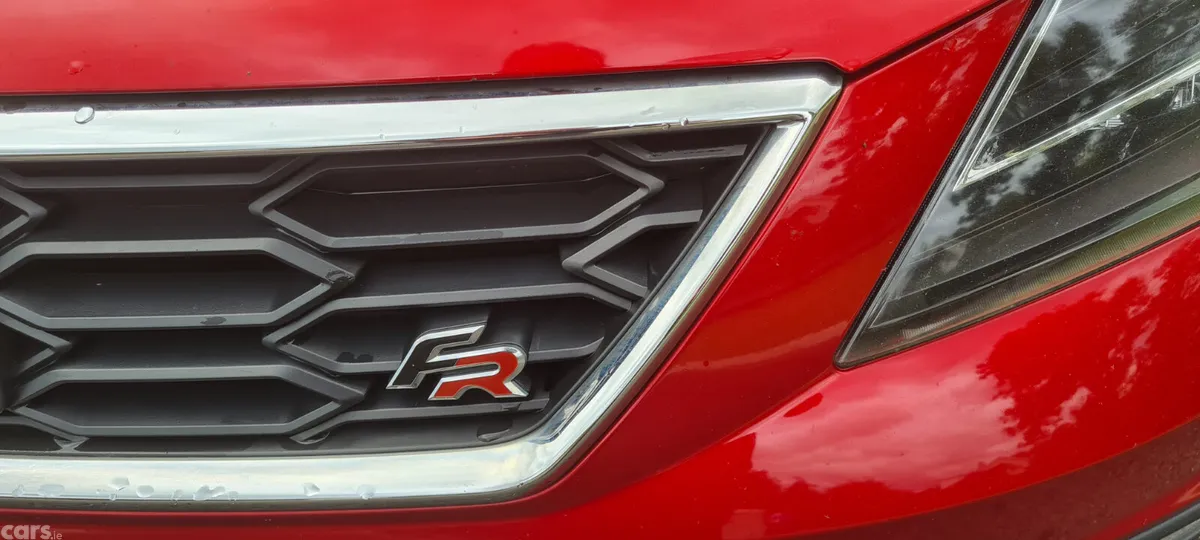 SEAT Leon Hatchback, Petrol, 2020, Red