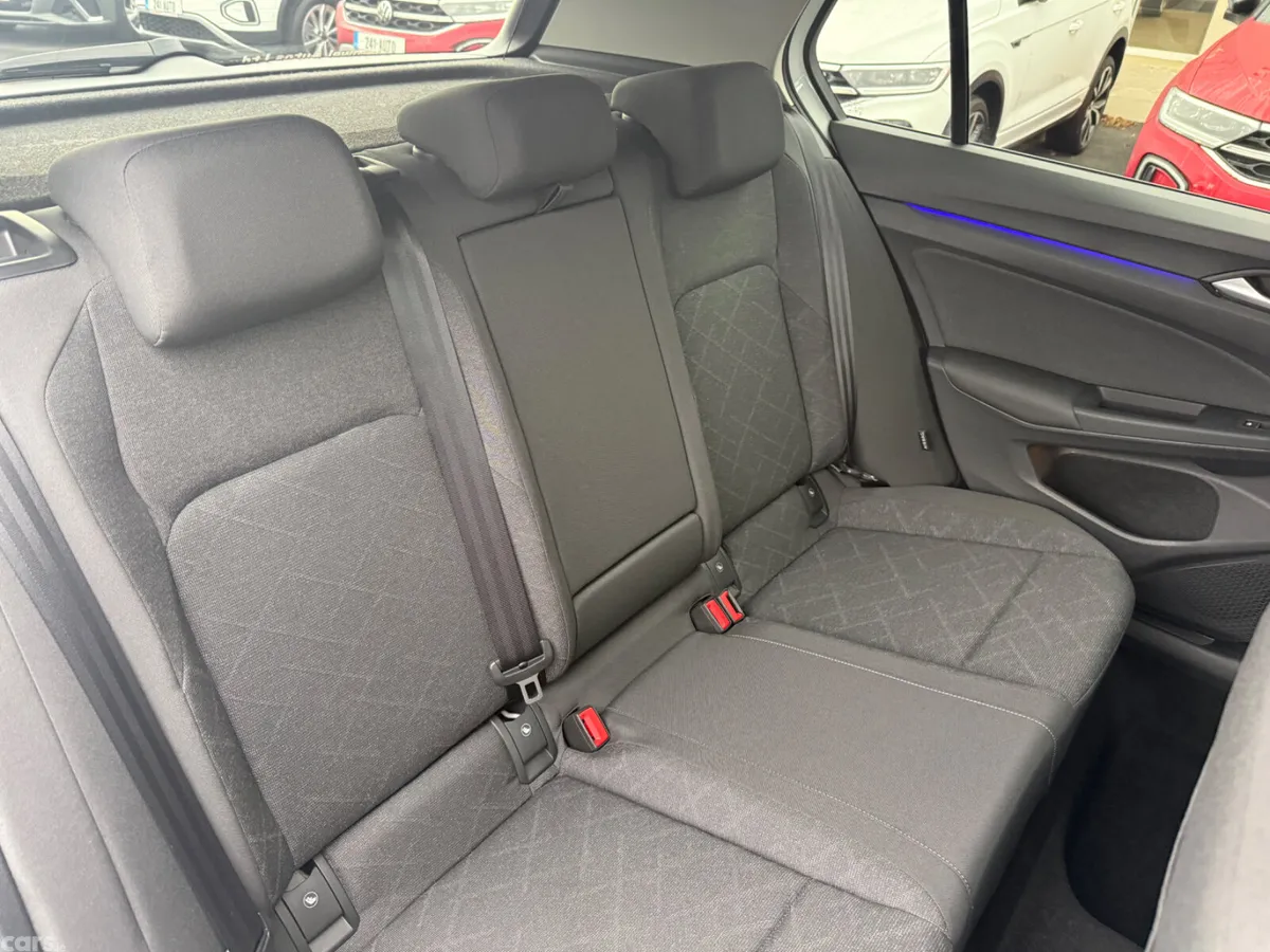 Volkswagen Golf Hatchback, Diesel, 2023, White