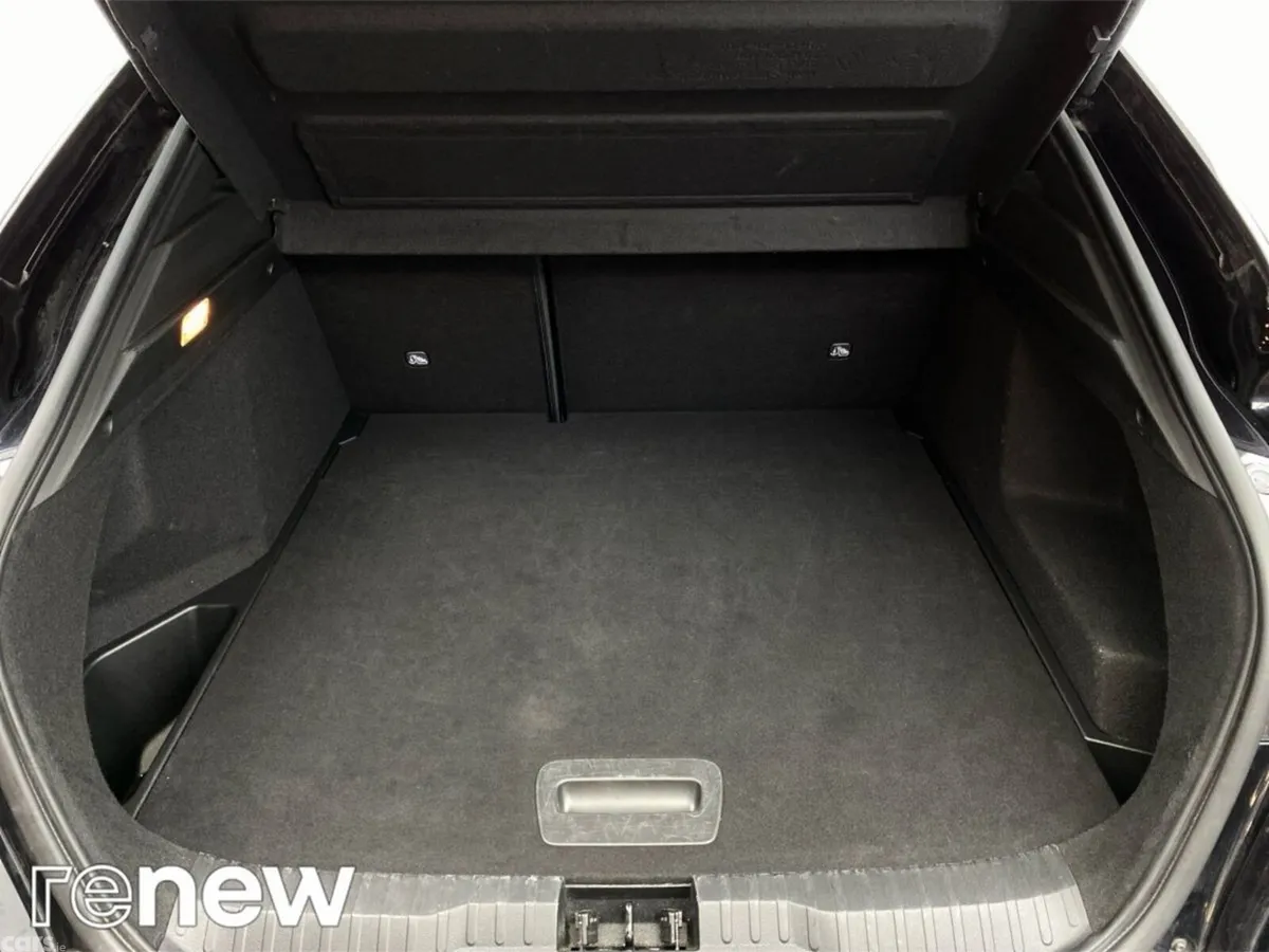 Renault Arkana Hatchback, Petrol Hybrid, 2025, Black