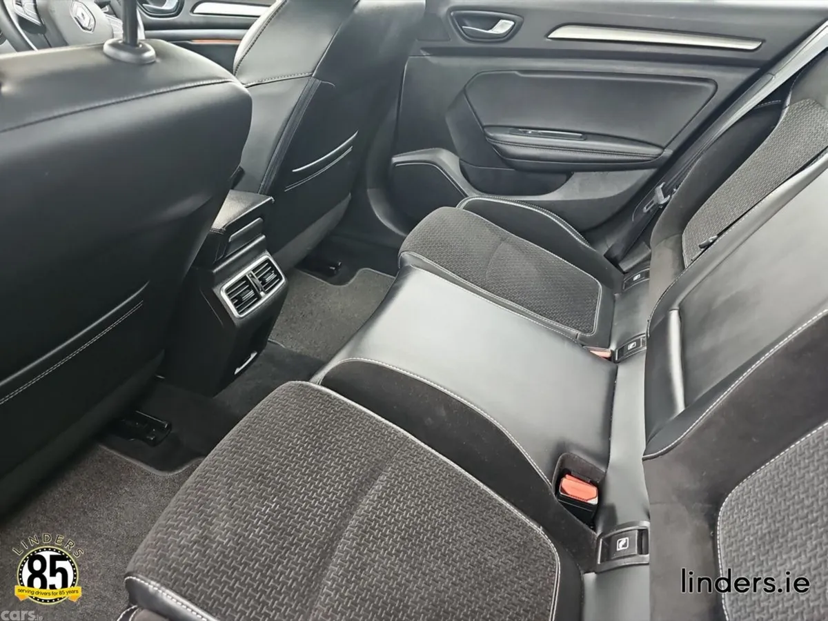 Renault Megane Saloon, Petrol, 2020, Blue