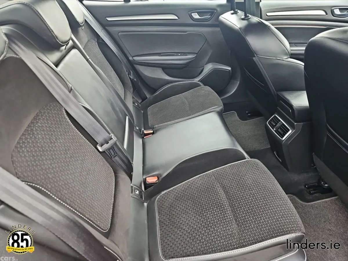 Renault Megane Saloon, Petrol, 2020, Blue