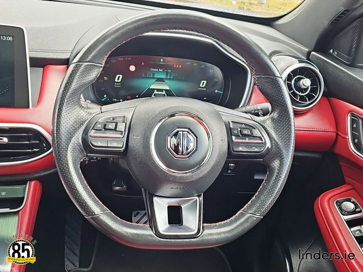 MG HS Hatchback, Petrol Plug-in Hybrid, 2023, Black