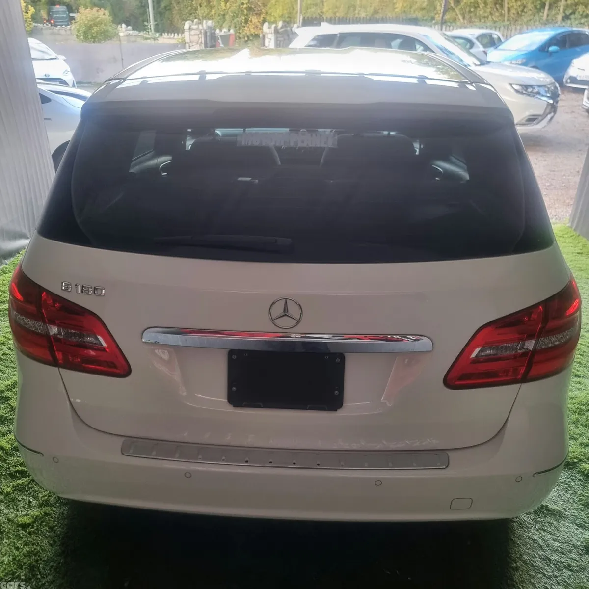 Mercedes-Benz B-Class Hatchback, Petrol, 2014, White