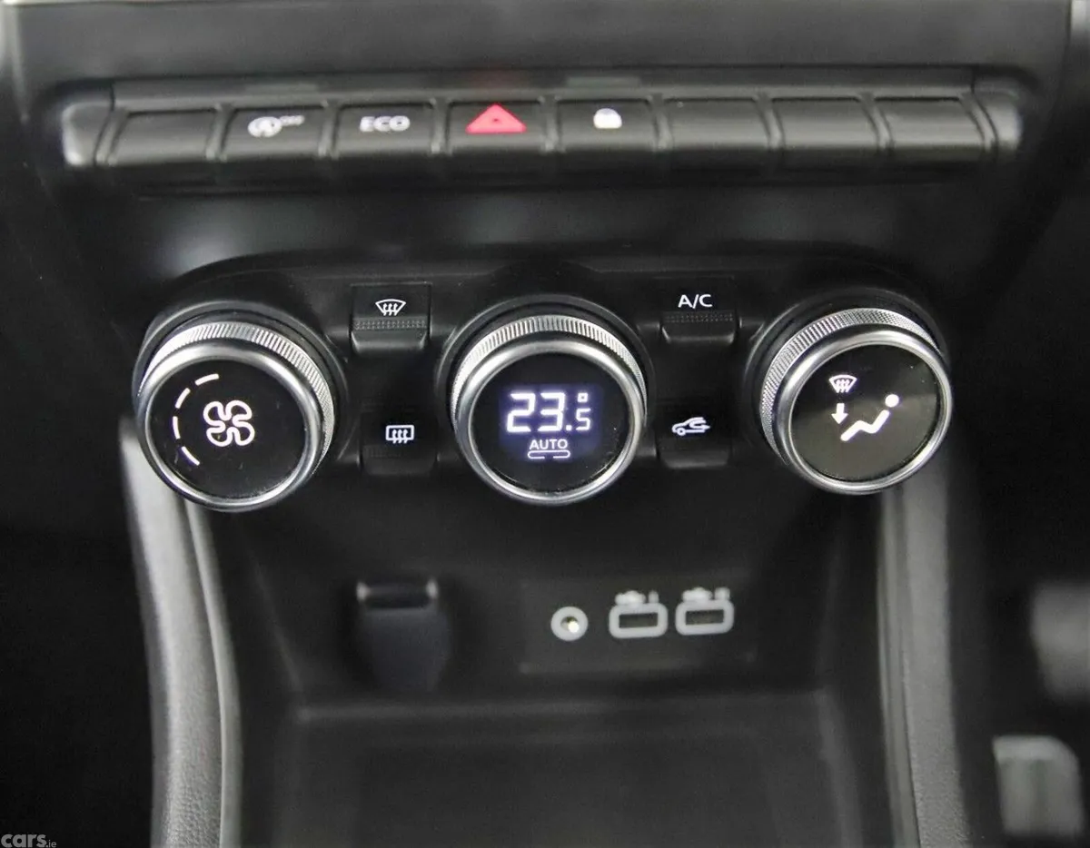 Renault Captur SUV, Petrol, 2024, Grey