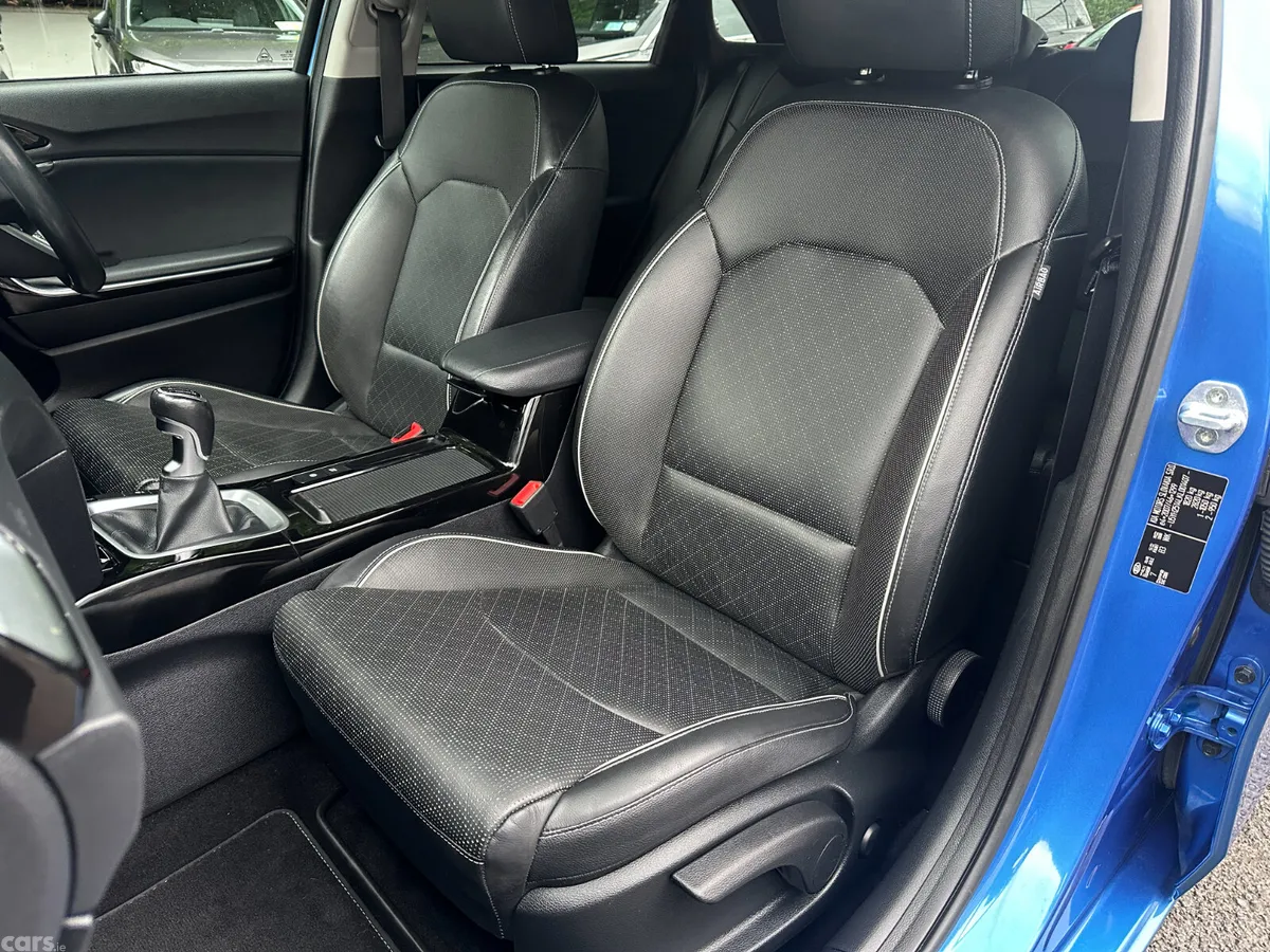 Kia Ceed Hatchback, Petrol, 2018, Blue