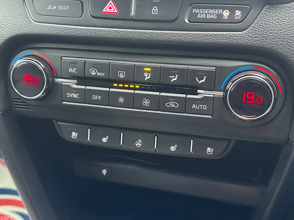 Kia Ceed Hatchback, Petrol, 2018, Blue