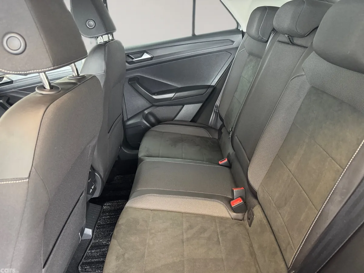 Volkswagen T-Roc SUV, Diesel, 2023, Silver
