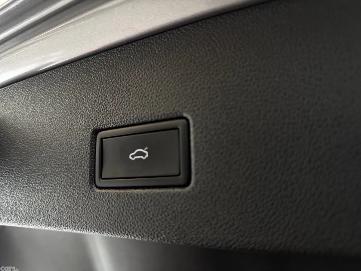 Volkswagen T-Roc SUV, Diesel, 2023, Silver