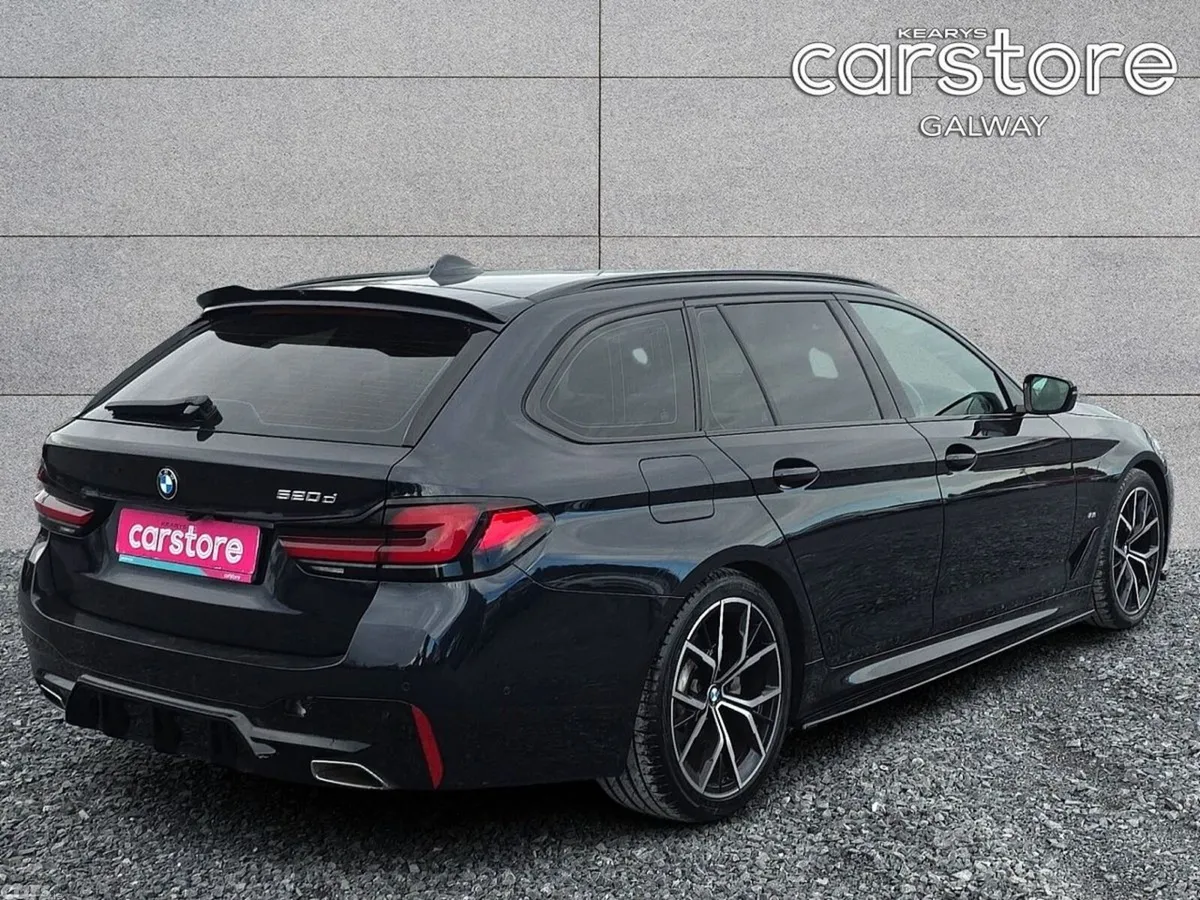 BMW 5-Series Estate, Diesel, 2023, Black