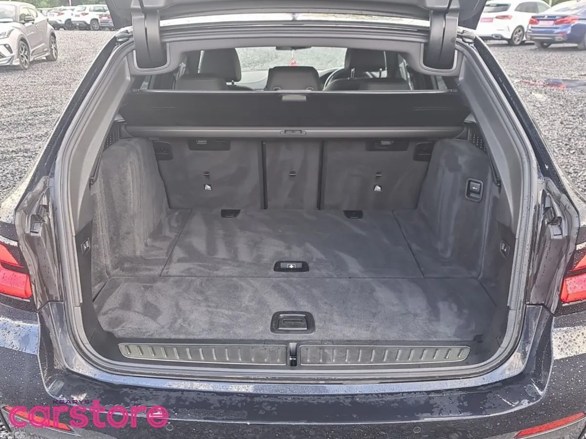 BMW 5-Series Estate, Diesel, 2023, Black