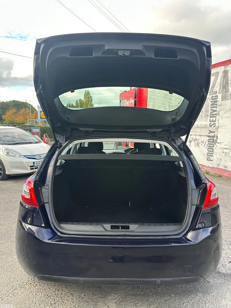 Peugeot 308 Hatchback, Diesel, 2016, Blue