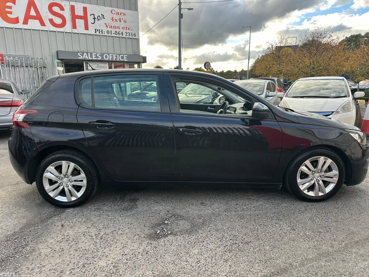 Peugeot 308 Hatchback, Diesel, 2016, Blue