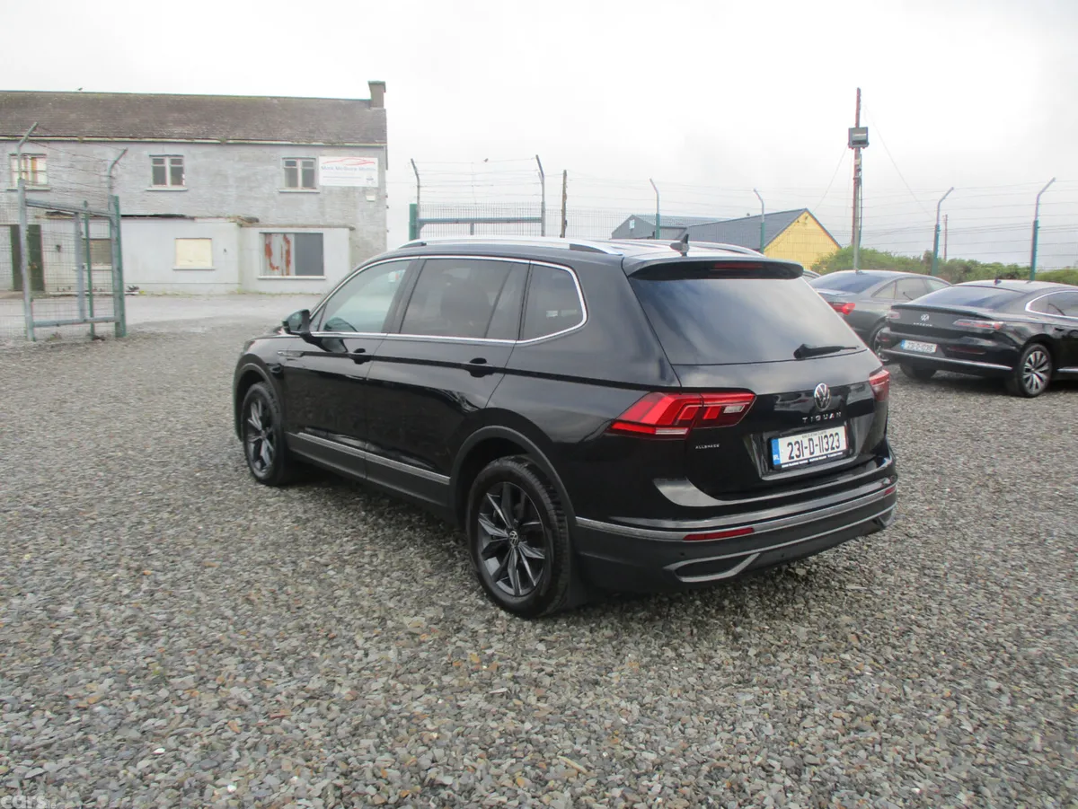 Volkswagen Tiguan SUV, Diesel, 2023, Black